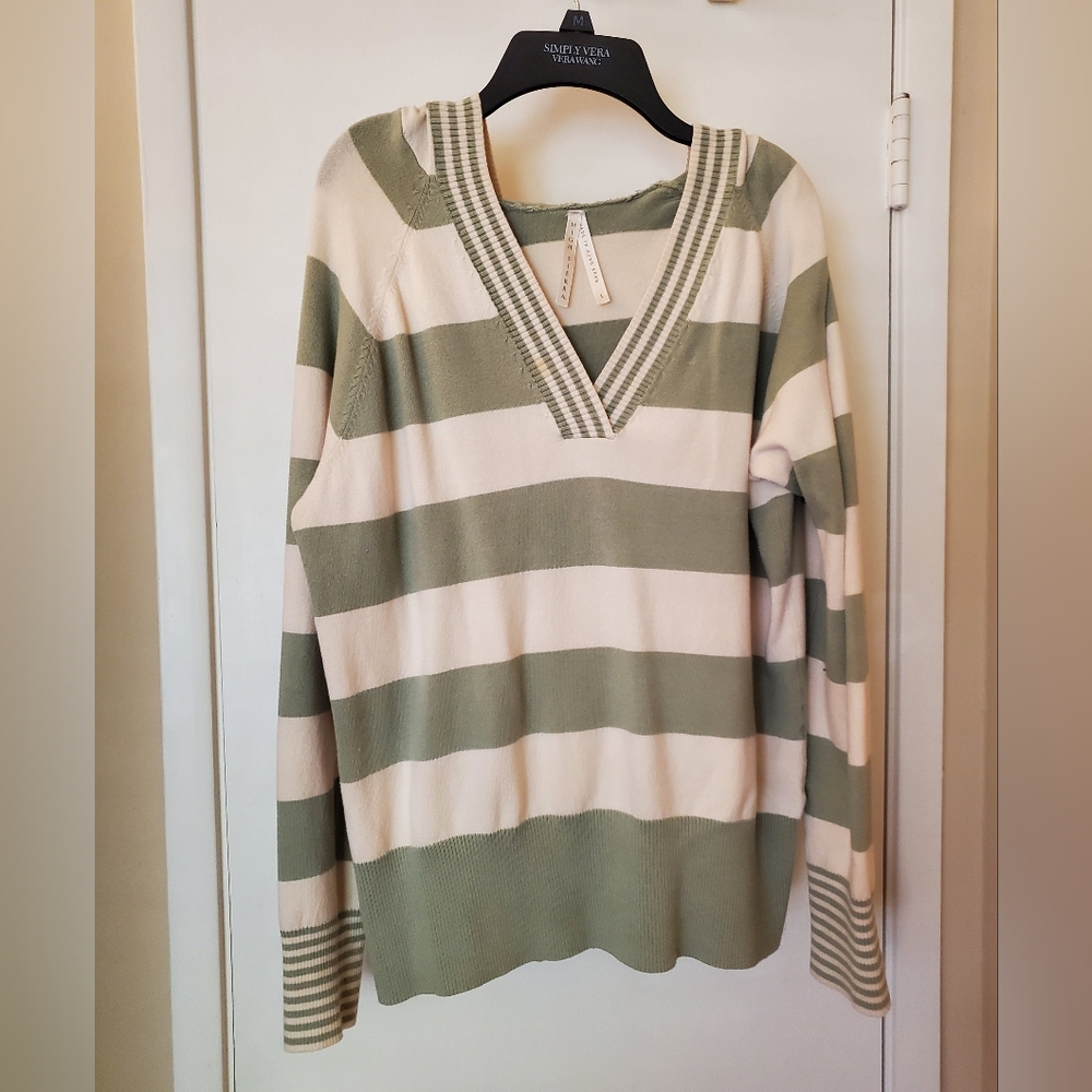 Women's Hooded Sweater